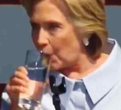 Hillary Clinton moco vaso