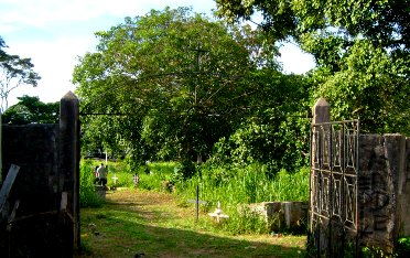 cementerio antigu de Puerto Maldonado