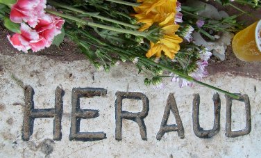 Lapida de Javier Heraud
