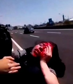 mujer golpeada marcha chile oct 2019