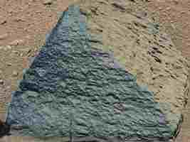 roca piramidal marte