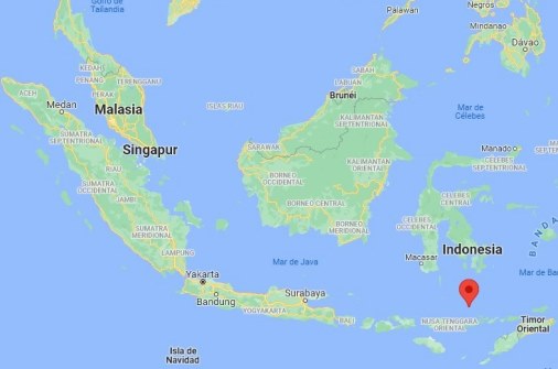 Indonesia Maumere 14 dic 2021