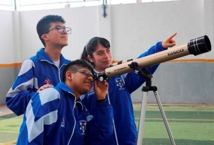 Peruanos ganadores astronomia 2020jpg