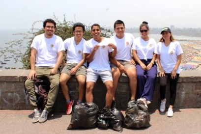 voluntarios recojo basura