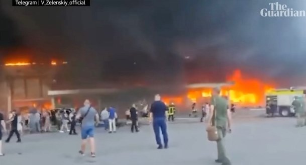 centro comercial incendiado jun 2022