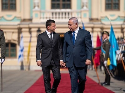 Zelenski con su amigo Benyamin Netanyahu