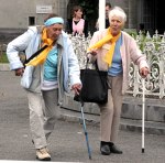 ancianas con baston