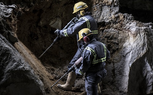 trabajadores excavacion mineria