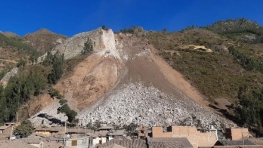 cerro Shallapa Chavin de Huantar derrumbe