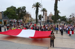 Marcha de Tacna contra legisladores chilenos