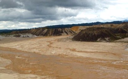 Amazonia devastada en Huepetuhe