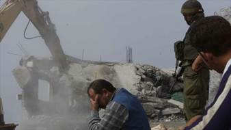 demolicion de casa hombre palestino
