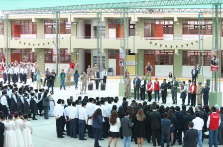 Vizcarra inaugura colegio Nuestros Heroes Guerra Pacifico