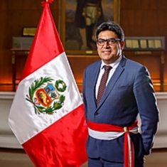 Carlos Benavides Abanto