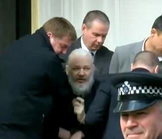 Assange detenido Londres